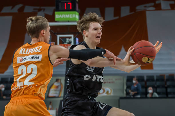 这两支球队 这两支球队