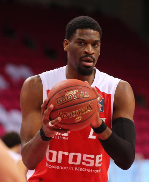 近日因脚部 近日因脚部