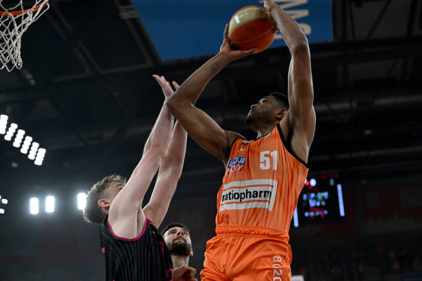 在本文中 在本文中